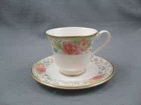 Doulton_Claudia_Cup_Saucer