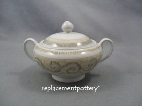 Acanthus - Cream Covered Sugar Bowl
