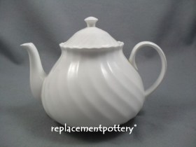 Candlelight Large Teapot