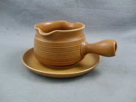 Canterbury Gravy Jug & Stand