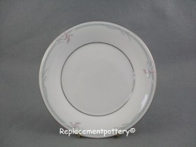 Carnation Dessert Plate