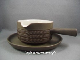 Chevron Sauce Jug & Stand