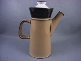 Country Cuisine Coffee Pot