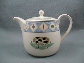 Farmstead Tea Pot