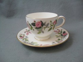 Hathaway Rose Cup & Saucer
