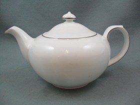 Langdale Platinum Teapot