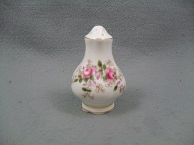 Lavender Rose Pepper Pot