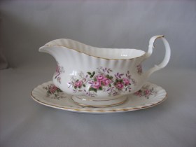Lavender Rose Sauce Boat & Stand