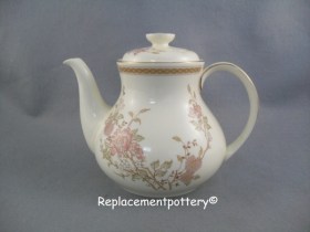 Lisette Teapot