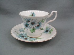 Marguerite Cup & Saucer