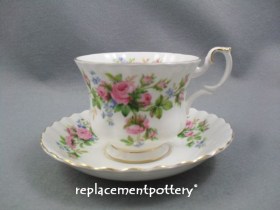 Moss Rose Cup & Saucer