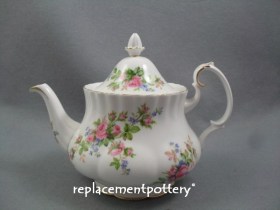 Moss Rose Teapot 1.5 pint