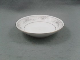 Sweet Leilani Fruit Saucer