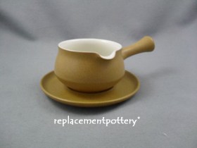 Ode Sauce Jug & Stand