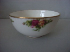 Old Country Roses Sugar Bowl
