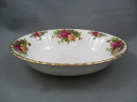 Old Country Roses Oval Open Serving Dish