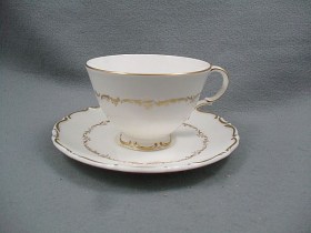 Richelieu Cup & Saucer