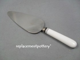 Sarabande Pie Lift / Server