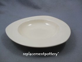 Studio Rimmed Bowl