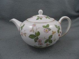 Wild Strawberry Teapot