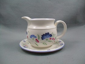 Windermere Sauce Jug & Stand