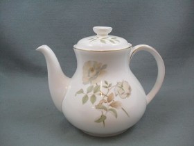 Yorkshire Rose Tea Pot